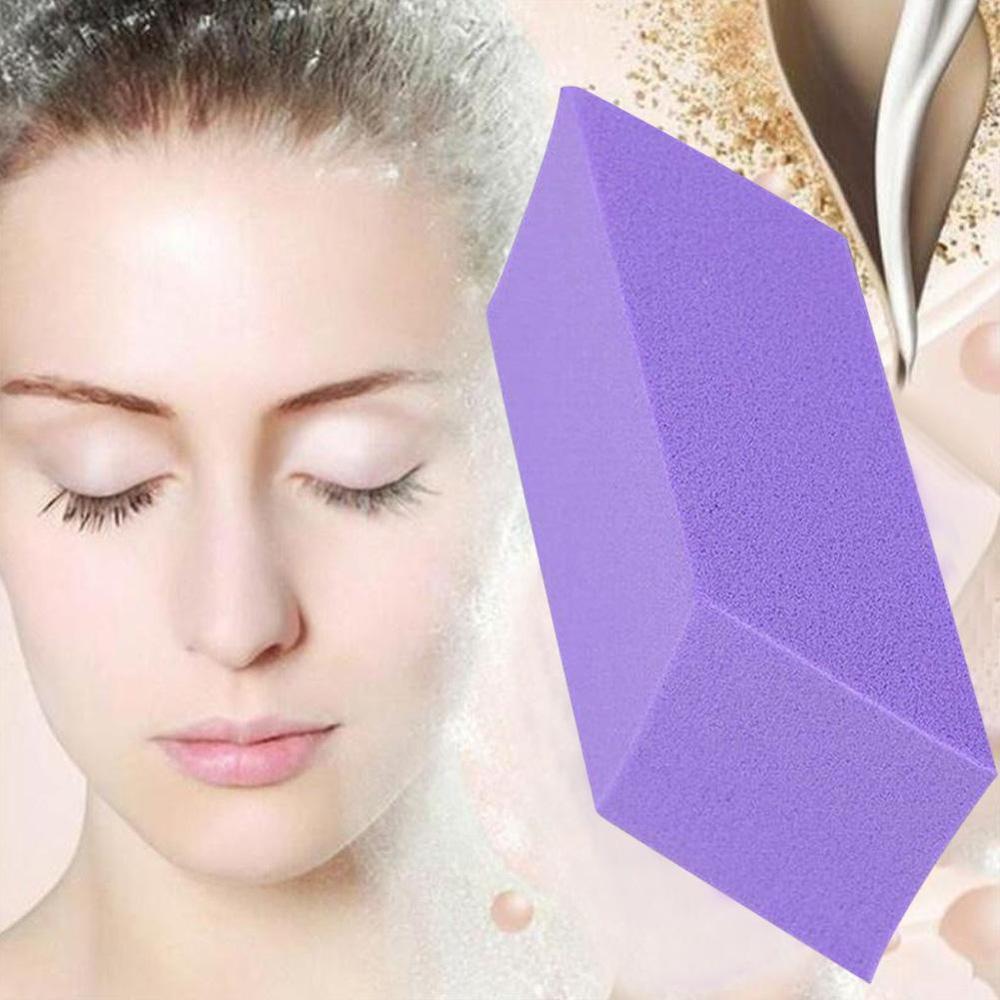 Quadrilateral shape makeup puff